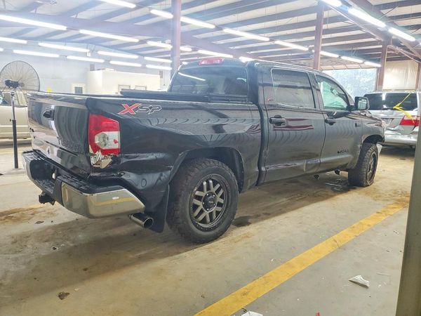 2018 TOYOTA TUNDRA SR5