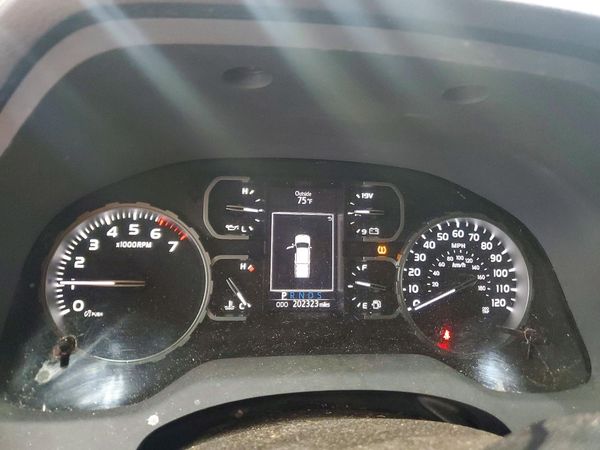 2018 TOYOTA TUNDRA SR5