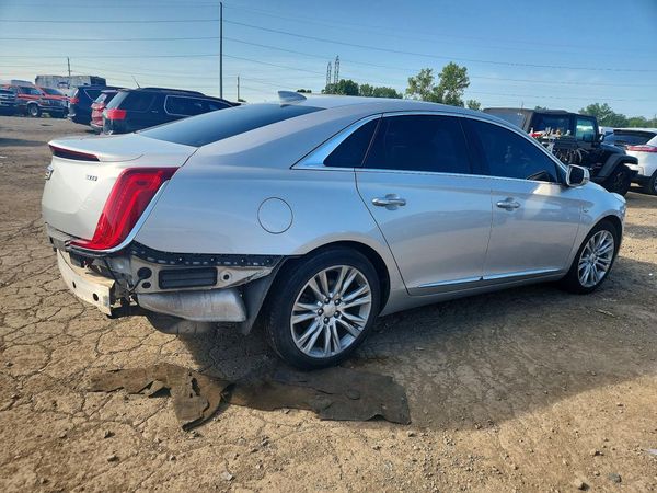 2019 CADILLAC XTS Luxury