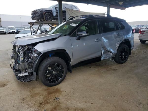 2025 TOYOTA RAV4 XSE