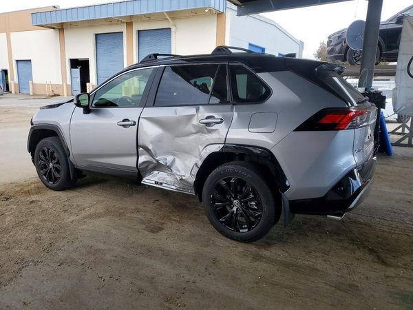 2025 TOYOTA RAV4 XSE