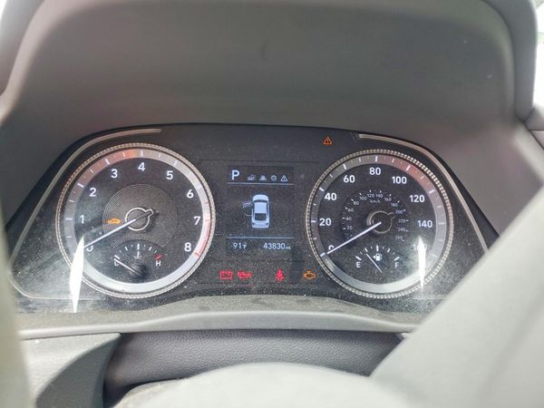 2023 HYUNDAI SONATA SE