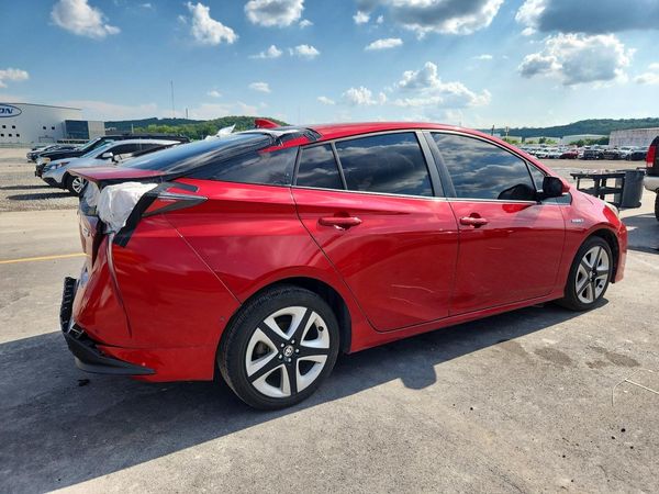 2018 TOYOTA PRIUS