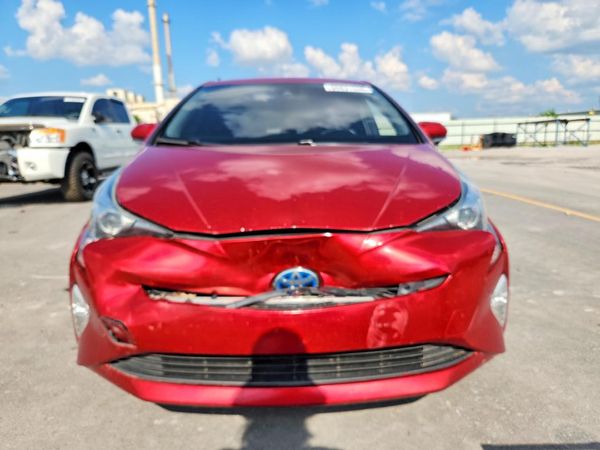 2018 TOYOTA PRIUS