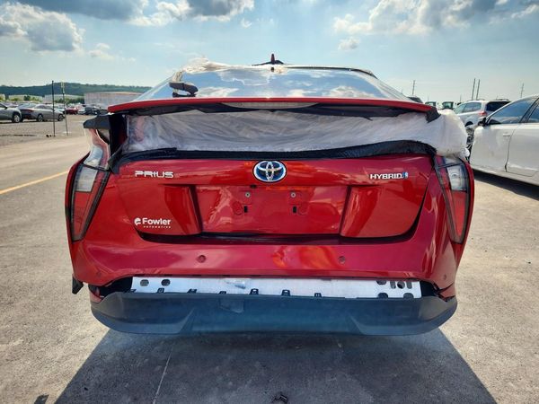 2018 TOYOTA PRIUS