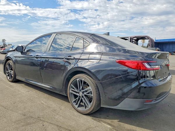2025 TOYOTA CAMRY