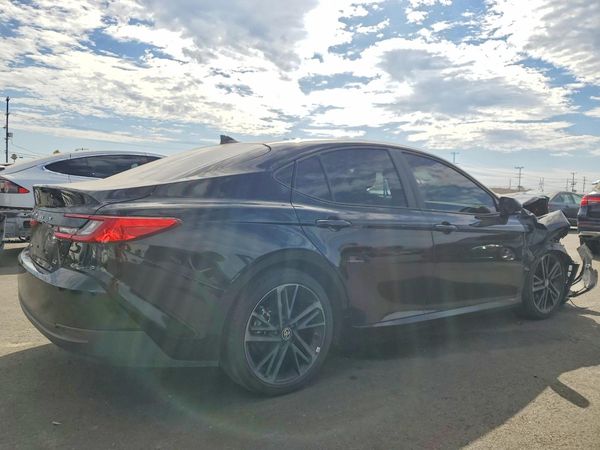 2025 TOYOTA CAMRY