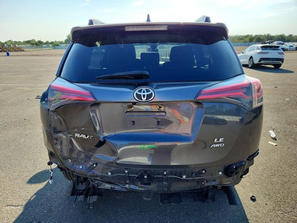 2018 TOYOTA RAV4 LE
