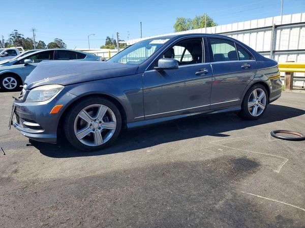 2011 MERCEDES-BENZ C