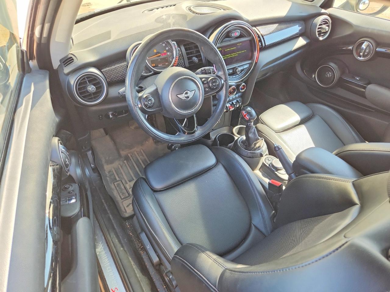 2015 MINI COOPER