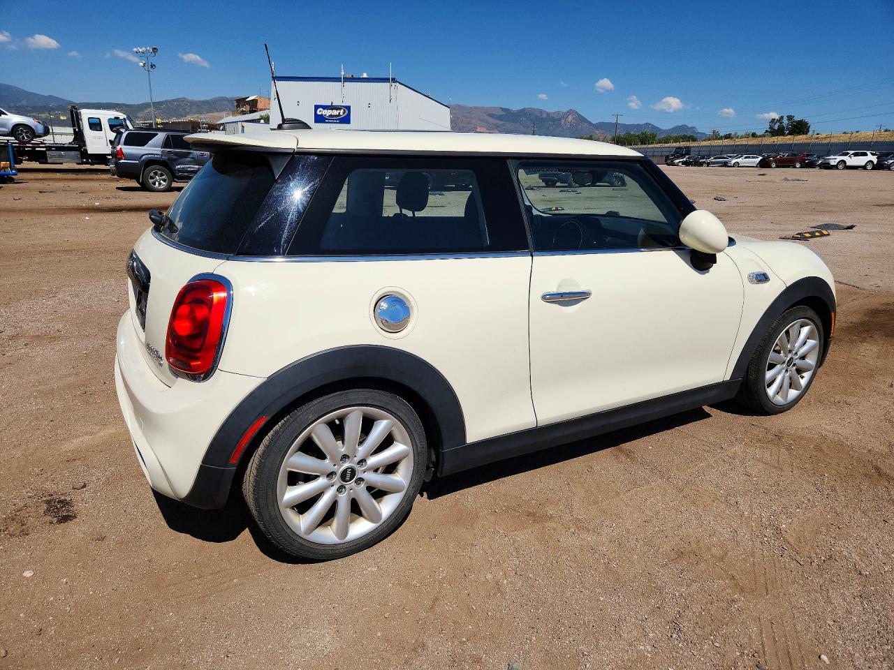 2015 MINI COOPER