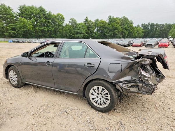 2013 TOYOTA CAMRY