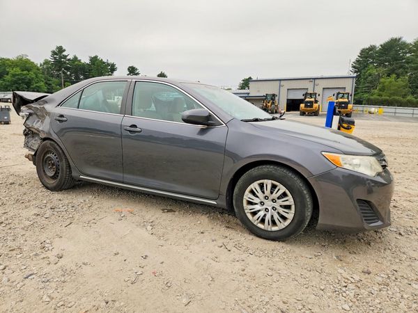 2013 TOYOTA CAMRY