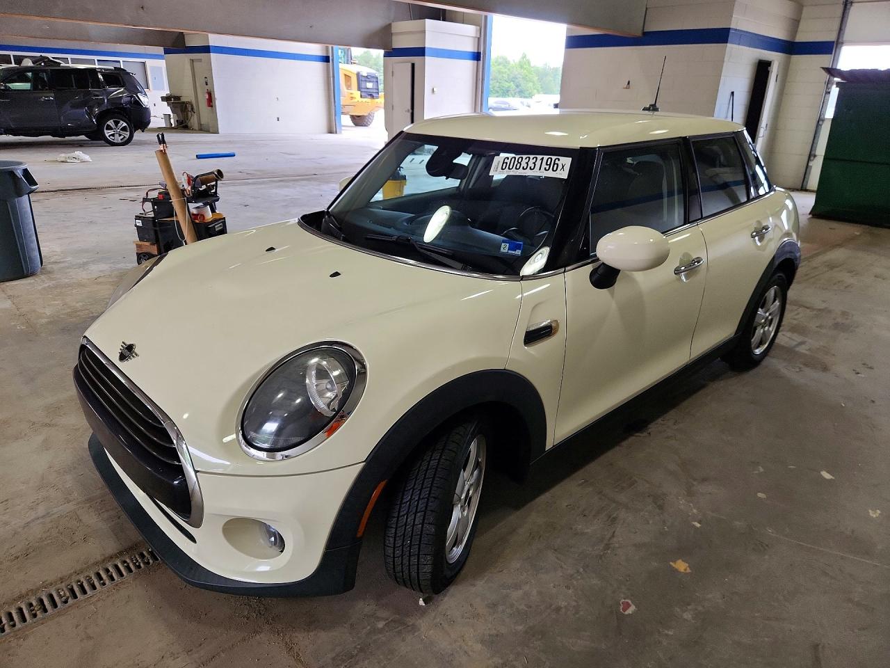 2020 MINI COOPER