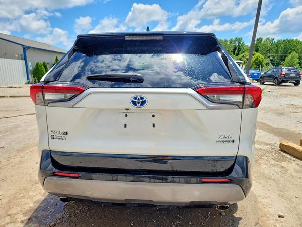 2021 TOYOTA RAV4 XSE HV