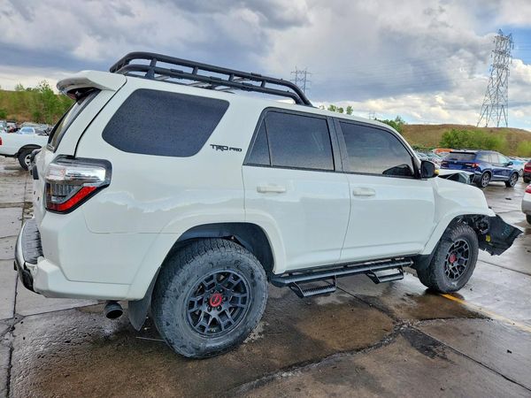2023 TOYOTA 4RUNNER