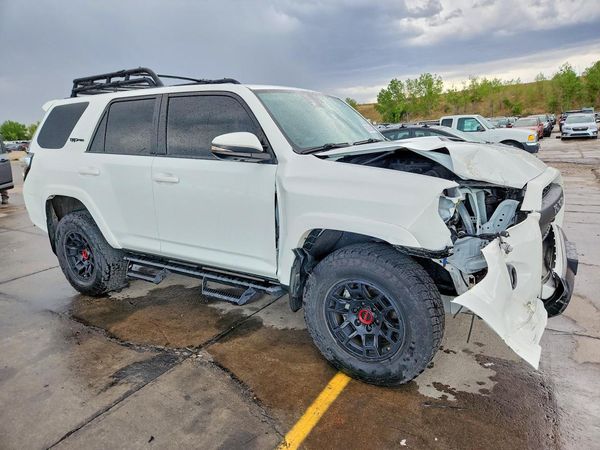 2023 TOYOTA 4RUNNER