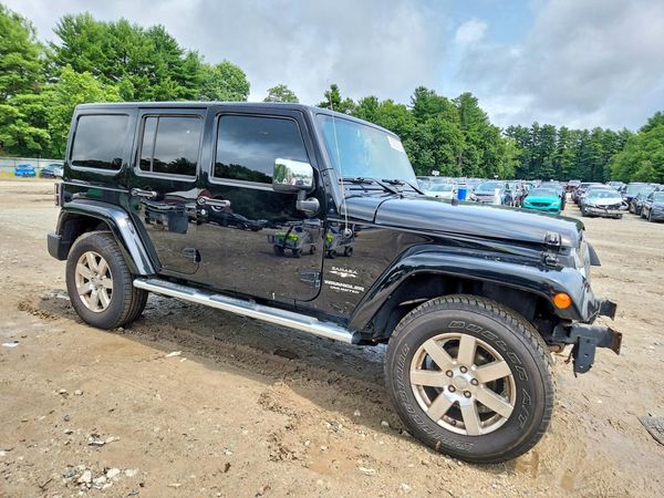 2017 JEEP WRANGLER UNLIMITED SAHARA 4X4