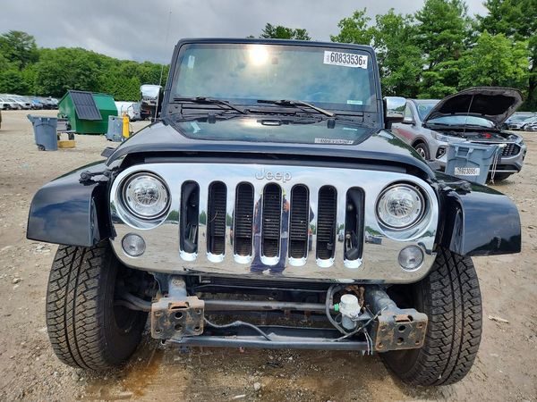 2017 JEEP WRANGLER UNLIMITED SAHARA 4X4