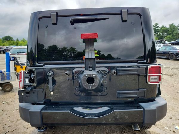 2017 JEEP WRANGLER UNLIMITED SAHARA 4X4