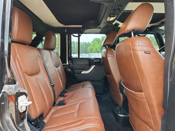 2017 JEEP WRANGLER UNLIMITED SAHARA 4X4