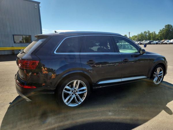 2017 AUDI Q7 quattro Prestige