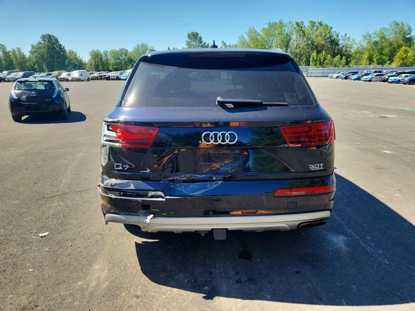 2017 AUDI Q7 quattro Prestige
