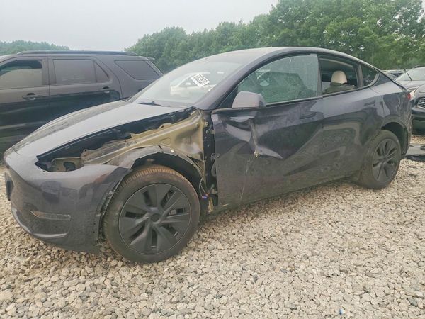 2025 TESLA MODEL Y