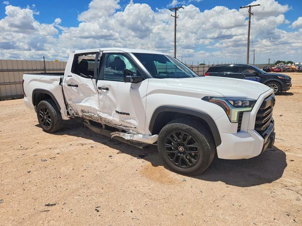 2026 TOYOTA TUNDRA