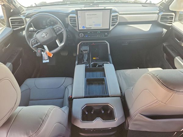 2026 TOYOTA TUNDRA
