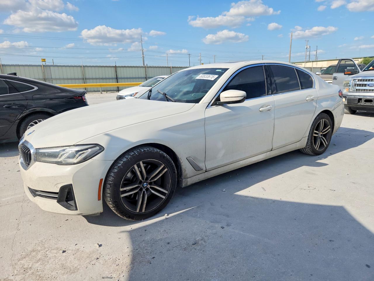 2021 BMW 530