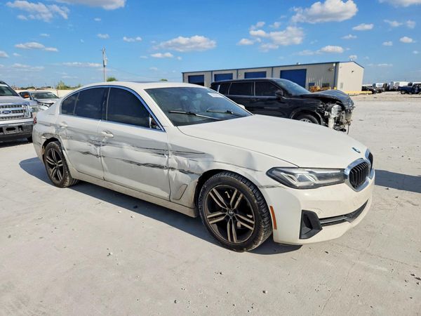 2021 BMW 530