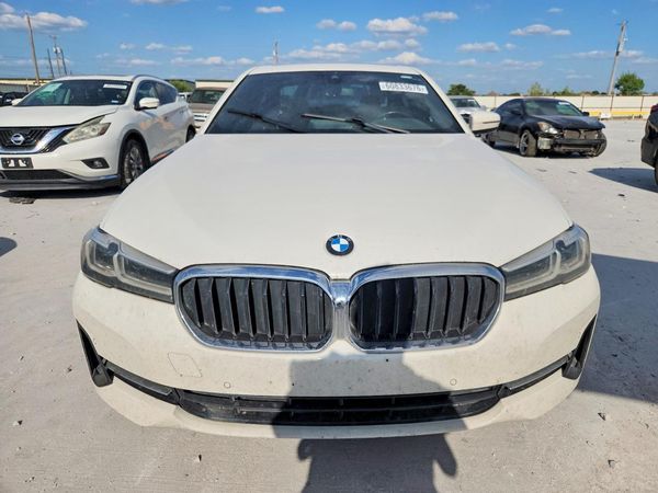2021 BMW 530