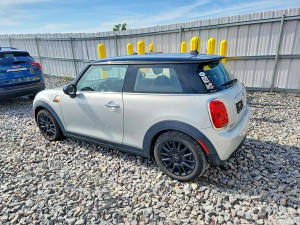2015 MINI COOPER