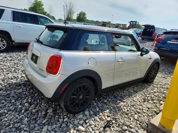 2015 MINI COOPER