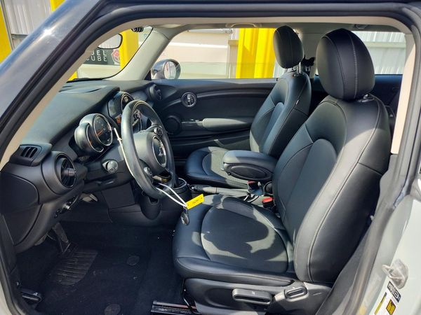 2015 MINI COOPER