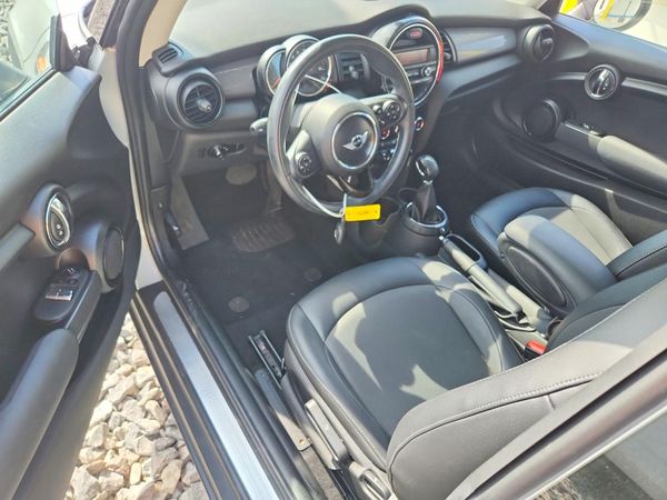2015 MINI COOPER