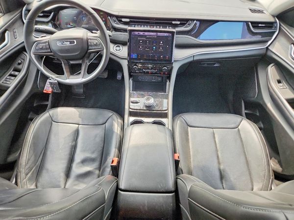 2022 JEEP GRAND CHEROKEE