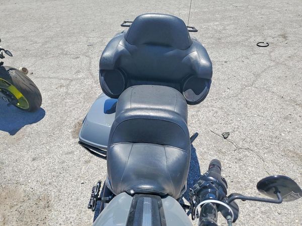 2022 HARLEY-DAVIDSON FLTRK