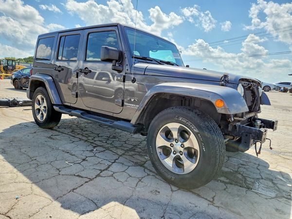 2016 JEEP WRANGLER UNLIMITED SAHARA 4X4