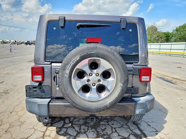 2016 JEEP WRANGLER UNLIMITED SAHARA 4X4