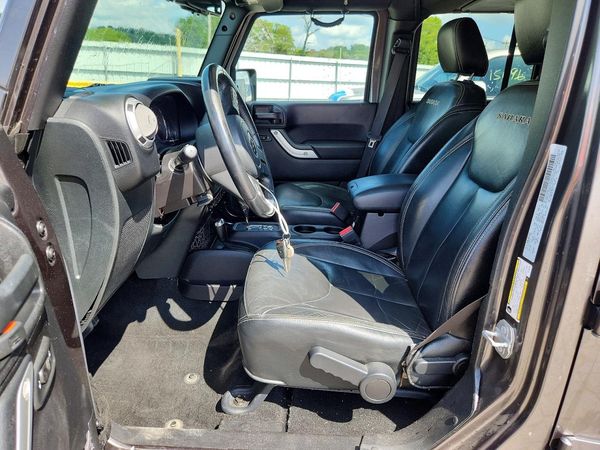 2016 JEEP WRANGLER UNLIMITED SAHARA 4X4