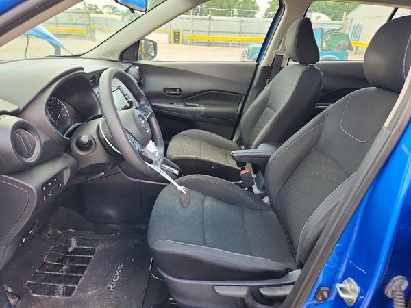 2021 NISSAN KICKS S