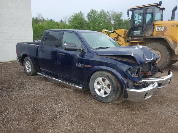 2015 RAM 1500 SLT — Passenger 3/4