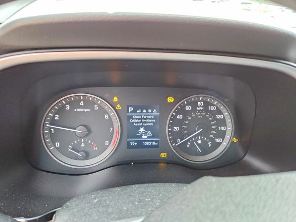 2021 HYUNDAI TUCSON SE
