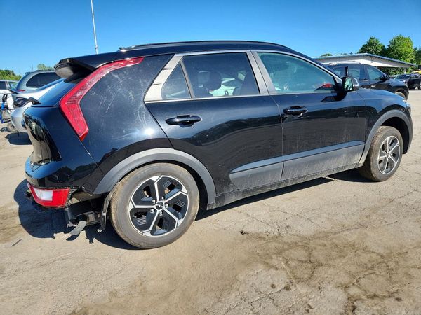 2023 KIA NIRO