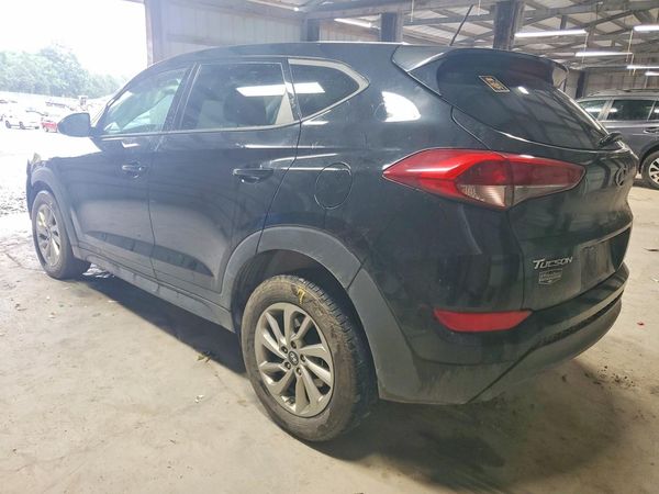 2017 HYUNDAI TUCSON SE (no options)