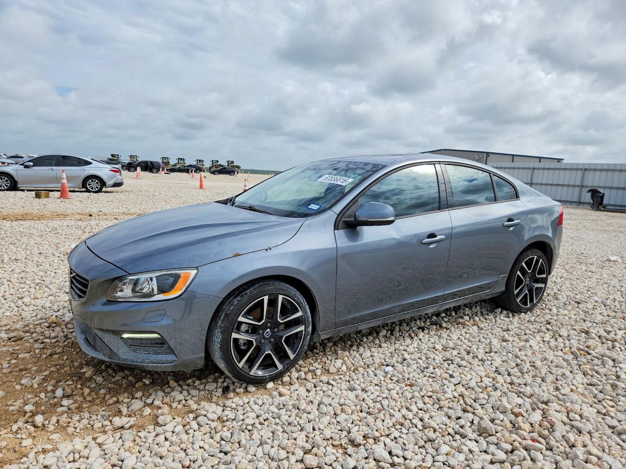 2017 VOLVO S60 Dynamic