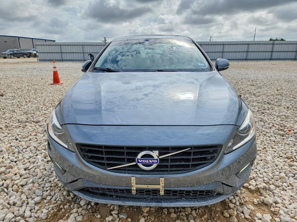 2017 VOLVO S60 Dynamic