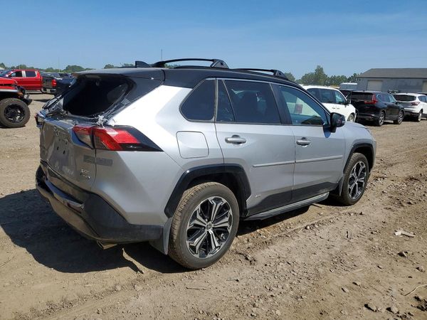 2025 TOYOTA RAV4 XSE Premium